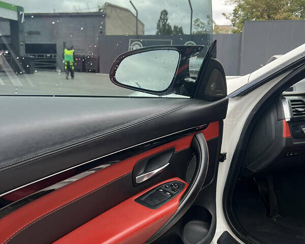 Белый БМВ M4, объемом двигателя 2.98 л и пробегом 124 тыс. км за 36000 $, фото 10 на Automoto.ua