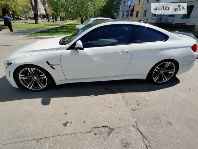 Білий БМВ M4, об'ємом двигуна 2.98 л та пробігом 134 тис. км за 35000 $, фото 9 на Automoto.ua