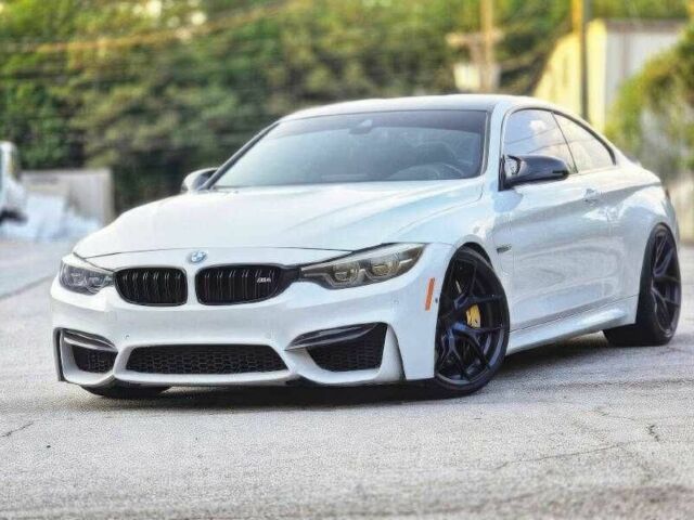Белый БМВ M4, объемом двигателя 3 л и пробегом 66 тыс. км за 26000 $, фото 2 на Automoto.ua