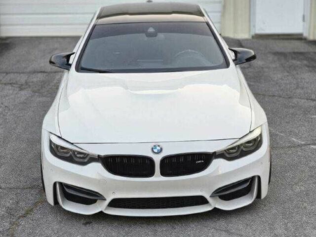 Белый БМВ M4, объемом двигателя 3 л и пробегом 66 тыс. км за 26000 $, фото 3 на Automoto.ua