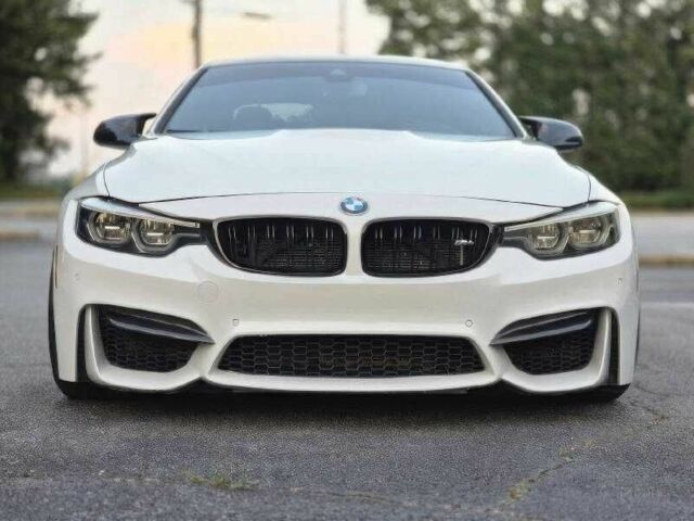 Белый БМВ M4, объемом двигателя 3 л и пробегом 66 тыс. км за 26000 $, фото 1 на Automoto.ua