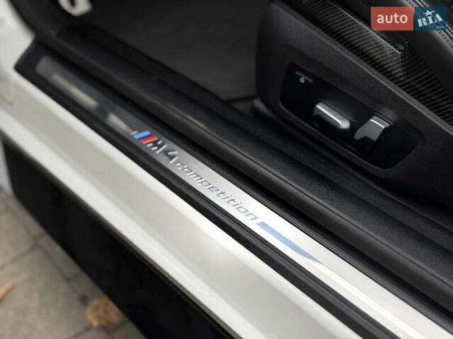 Белый БМВ M4, объемом двигателя 2.99 л и пробегом 26 тыс. км за 88888 $, фото 9 на Automoto.ua