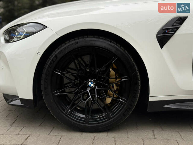 Белый БМВ M4, объемом двигателя 2.99 л и пробегом 26 тыс. км за 88888 $, фото 5 на Automoto.ua