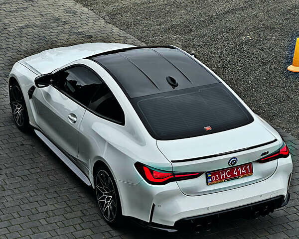 Белый БМВ M4, объемом двигателя 3 л и пробегом 32 тыс. км за 75000 $, фото 1 на Automoto.ua