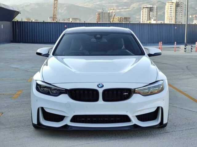 Белый БМВ M4, объемом двигателя 0 л и пробегом 77 тыс. км за 50000 $, фото 7 на Automoto.ua
