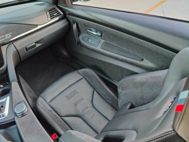 Белый БМВ M4, объемом двигателя 0 л и пробегом 77 тыс. км за 50000 $, фото 6 на Automoto.ua