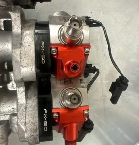 Черный БМВ M4, объемом двигателя 0 л и пробегом 90 тыс. км за 40000 $, фото 13 на Automoto.ua