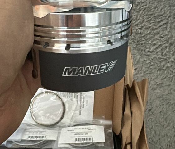 Черный БМВ M4, объемом двигателя 0 л и пробегом 90 тыс. км за 40000 $, фото 16 на Automoto.ua