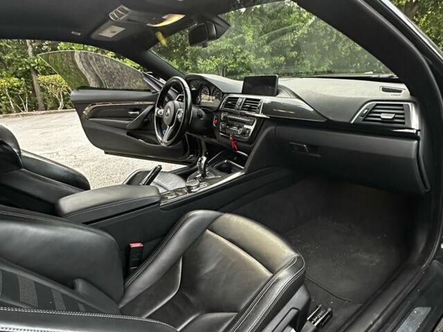 Черный БМВ M4, объемом двигателя 0 л и пробегом 90 тыс. км за 40000 $, фото 11 на Automoto.ua