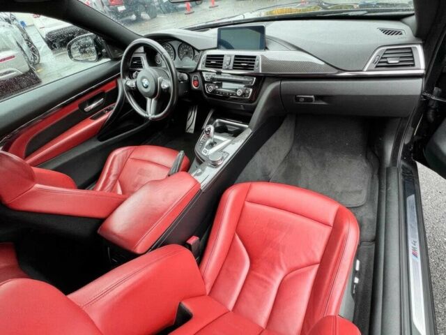Черный БМВ M4, объемом двигателя 3 л и пробегом 44 тыс. км за 59000 $, фото 9 на Automoto.ua