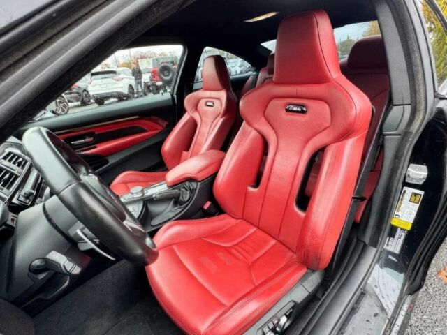 Черный БМВ M4, объемом двигателя 3 л и пробегом 44 тыс. км за 59000 $, фото 10 на Automoto.ua