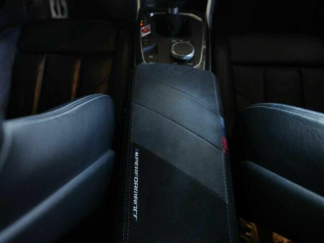 Красный БМВ M4, объемом двигателя 3 л и пробегом 20 тыс. км за 35600 $, фото 14 на Automoto.ua