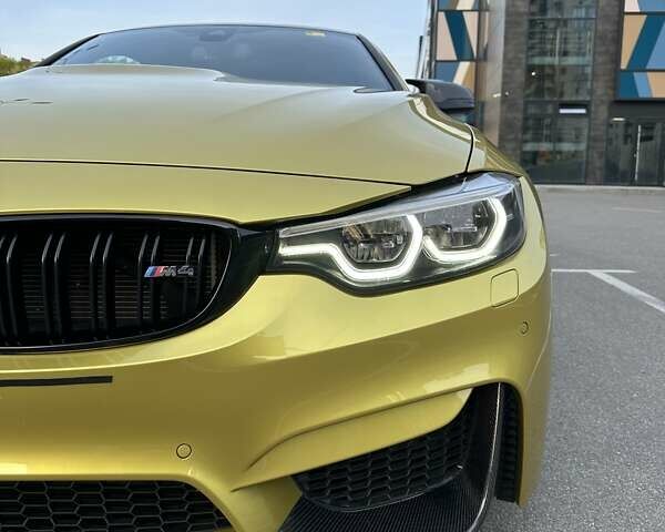 Желтый БМВ M4, объемом двигателя 3 л и пробегом 73 тыс. км за 45000 $, фото 39 на Automoto.ua