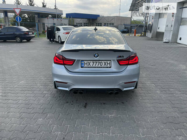 Серый БМВ M4, объемом двигателя 3 л и пробегом 98 тыс. км за 39700 $, фото 5 на Automoto.ua