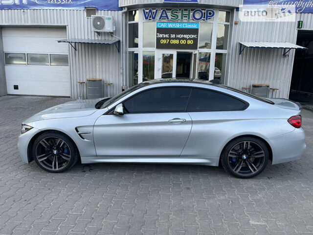 Сірий БМВ M4, об'ємом двигуна 3 л та пробігом 98 тис. км за 42000 $, фото 1 на Automoto.ua