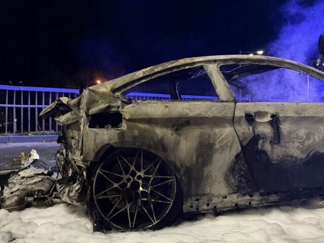 Синий БМВ M4, объемом двигателя 3 л и пробегом 75 тыс. км за 12998 $, фото 8 на Automoto.ua