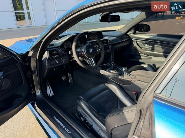 Синий БМВ M4, объемом двигателя 3 л и пробегом 118 тыс. км за 39000 $, фото 13 на Automoto.ua
