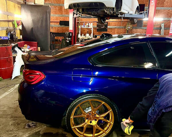 Синий БМВ M4, объемом двигателя 2.98 л и пробегом 135 тыс. км за 38000 $, фото 3 на Automoto.ua