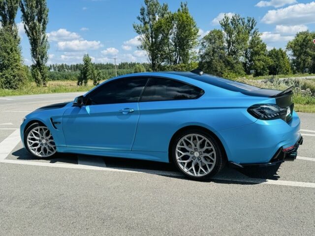 Синий БМВ M4, объемом двигателя 3 л и пробегом 88 тыс. км за 30500 $, фото 3 на Automoto.ua