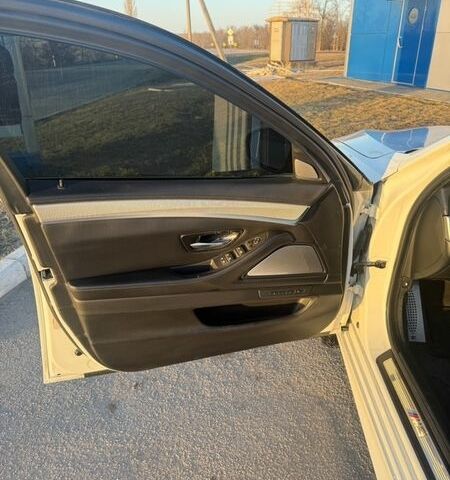 Белый БМВ М5, объемом двигателя 4.39 л и пробегом 110 тыс. км за 38000 $, фото 30 на Automoto.ua