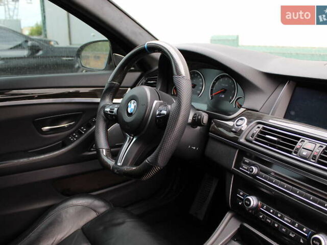 Белый БМВ М5, объемом двигателя 4.39 л и пробегом 136 тыс. км за 28900 $, фото 14 на Automoto.ua