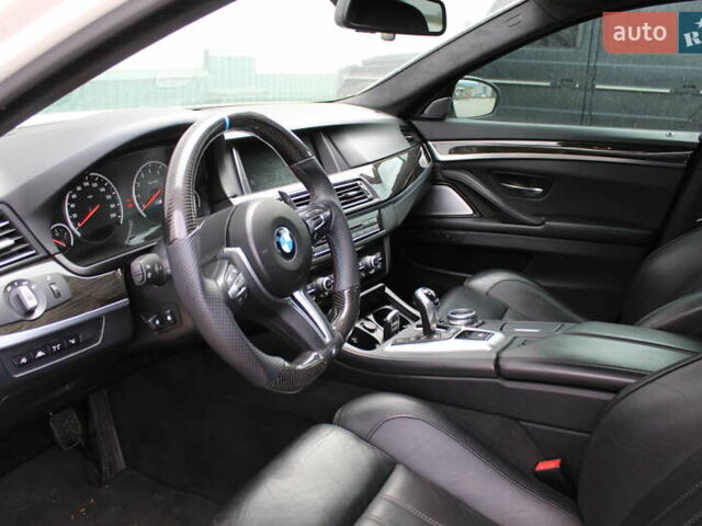 Белый БМВ М5, объемом двигателя 4.39 л и пробегом 136 тыс. км за 28900 $, фото 11 на Automoto.ua