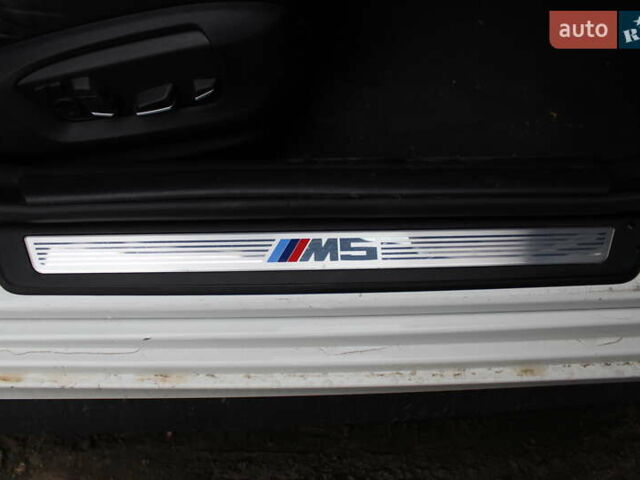 Белый БМВ М5, объемом двигателя 4.39 л и пробегом 136 тыс. км за 28900 $, фото 18 на Automoto.ua