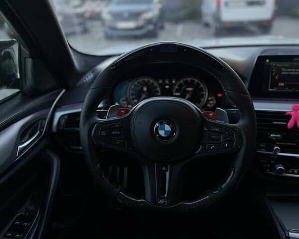 Белый БМВ М5, объемом двигателя 4.39 л и пробегом 82 тыс. км за 45999 $, фото 7 на Automoto.ua