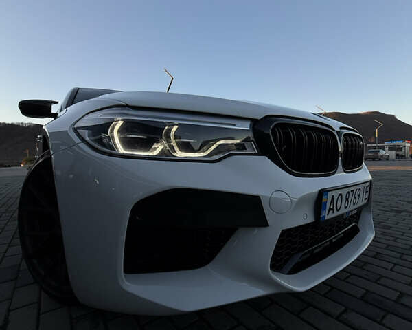 Белый БМВ М5, объемом двигателя 4.39 л и пробегом 82 тыс. км за 45999 $, фото 11 на Automoto.ua