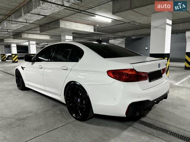 Белый БМВ М5, объемом двигателя 4.4 л и пробегом 23 тыс. км за 66000 $, фото 11 на Automoto.ua