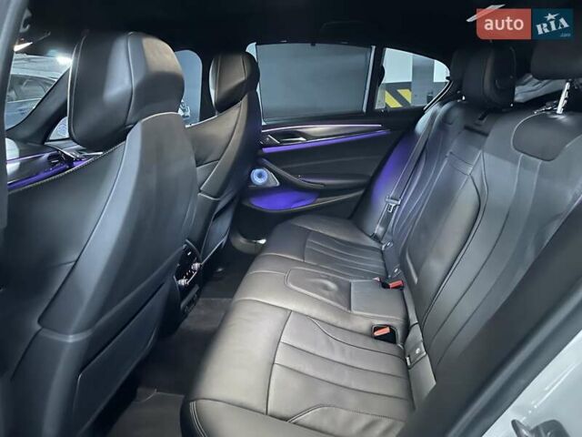 Белый БМВ М5, объемом двигателя 4.4 л и пробегом 23 тыс. км за 67500 $, фото 35 на Automoto.ua