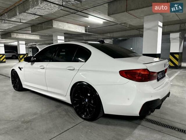 Белый БМВ М5, объемом двигателя 4.4 л и пробегом 23 тыс. км за 67500 $, фото 12 на Automoto.ua