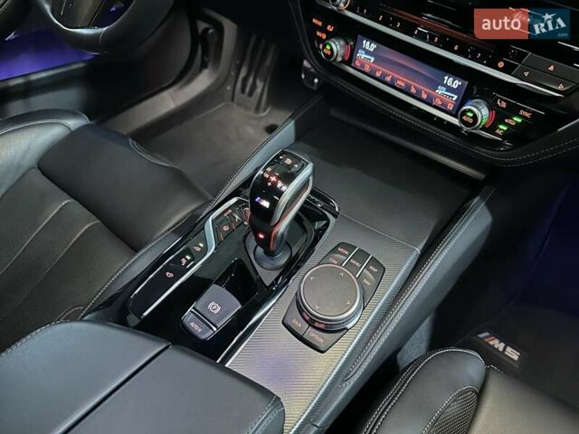 Белый БМВ М5, объемом двигателя 4.4 л и пробегом 23 тыс. км за 67500 $, фото 46 на Automoto.ua