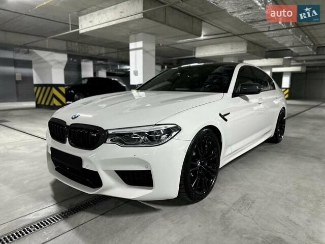 Белый БМВ М5, объемом двигателя 4.4 л и пробегом 23 тыс. км за 67500 $, фото 2 на Automoto.ua