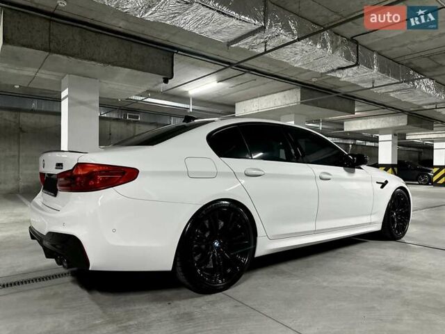 Белый БМВ М5, объемом двигателя 4.4 л и пробегом 23 тыс. км за 66000 $, фото 18 на Automoto.ua