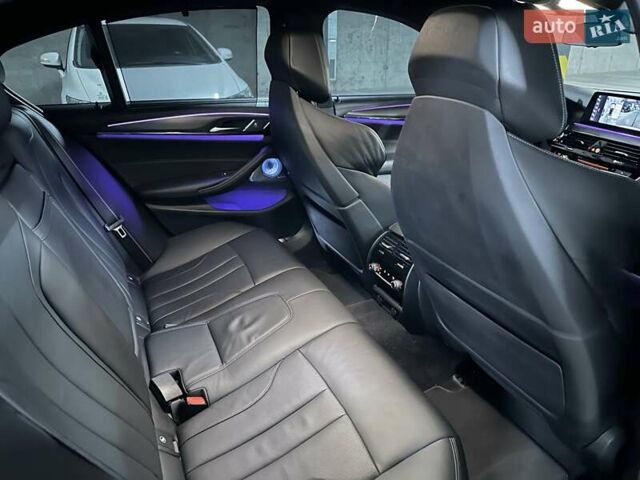 Белый БМВ М5, объемом двигателя 4.4 л и пробегом 23 тыс. км за 67500 $, фото 37 на Automoto.ua