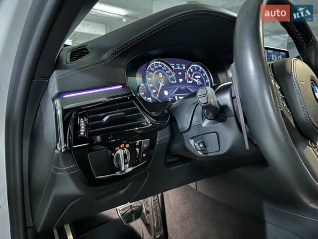 Белый БМВ М5, объемом двигателя 4.4 л и пробегом 23 тыс. км за 66500 $, фото 29 на Automoto.ua