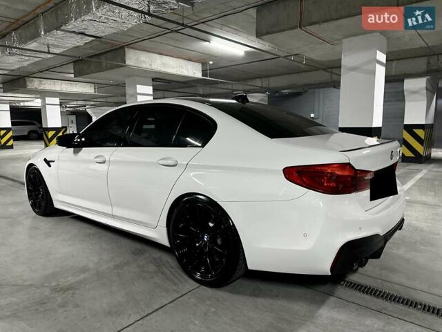 Белый БМВ М5, объемом двигателя 4.4 л и пробегом 23 тыс. км за 66000 $, фото 10 на Automoto.ua