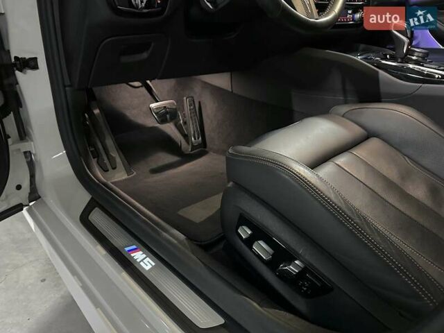 Белый БМВ М5, объемом двигателя 4.4 л и пробегом 23 тыс. км за 66500 $, фото 28 на Automoto.ua