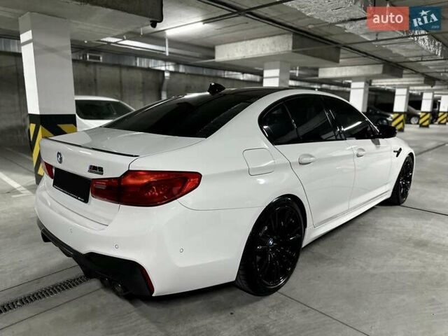 Белый БМВ М5, объемом двигателя 4.4 л и пробегом 23 тыс. км за 66500 $, фото 13 на Automoto.ua