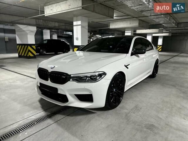 Білий БМВ М5, об'ємом двигуна 4.4 л та пробігом 23 тис. км за 73000 $, фото 1 на Automoto.ua