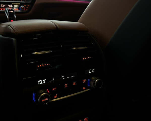 Белый БМВ М5, объемом двигателя 4.4 л и пробегом 64 тыс. км за 83900 $, фото 31 на Automoto.ua