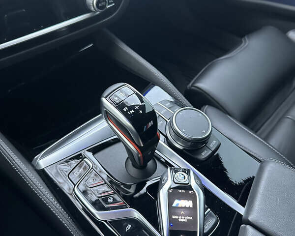 Белый БМВ М5, объемом двигателя 4.39 л и пробегом 32 тыс. км за 88000 $, фото 7 на Automoto.ua