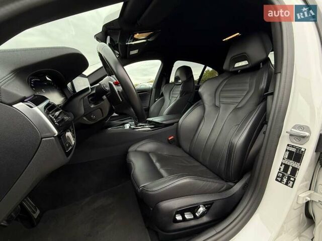 Білий БМВ М5, об'ємом двигуна 4.39 л та пробігом 53 тис. км за 96500 $, фото 13 на Automoto.ua