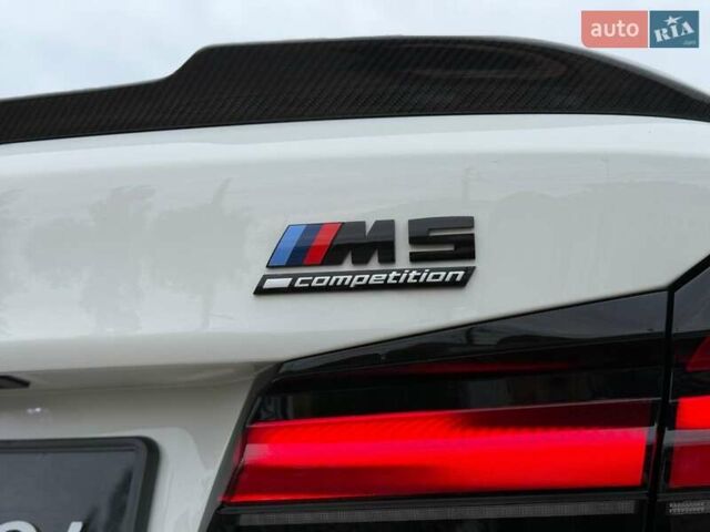Белый БМВ М5, объемом двигателя 4.39 л и пробегом 53 тыс. км за 96500 $, фото 9 на Automoto.ua