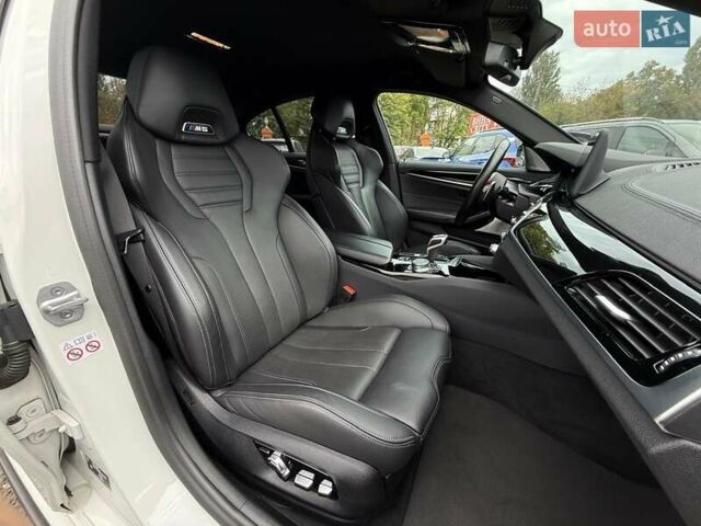 Білий БМВ М5, об'ємом двигуна 4.39 л та пробігом 53 тис. км за 96500 $, фото 47 на Automoto.ua