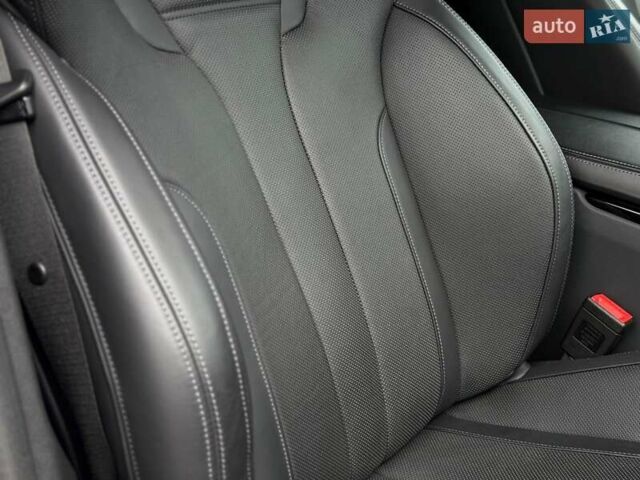 Белый БМВ М5, объемом двигателя 4.39 л и пробегом 53 тыс. км за 96500 $, фото 40 на Automoto.ua