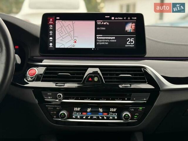 Белый БМВ М5, объемом двигателя 4.39 л и пробегом 53 тыс. км за 96500 $, фото 25 на Automoto.ua