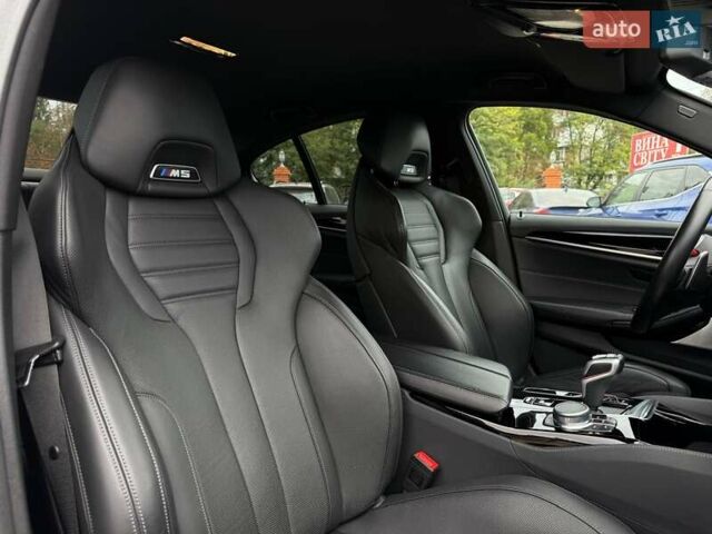 Белый БМВ М5, объемом двигателя 4.39 л и пробегом 53 тыс. км за 96500 $, фото 37 на Automoto.ua