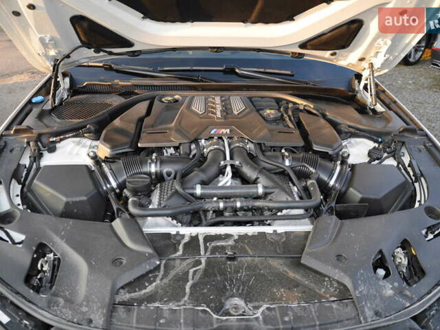 Белый БМВ М5, объемом двигателя 4.39 л и пробегом 53 тыс. км за 96500 $, фото 54 на Automoto.ua